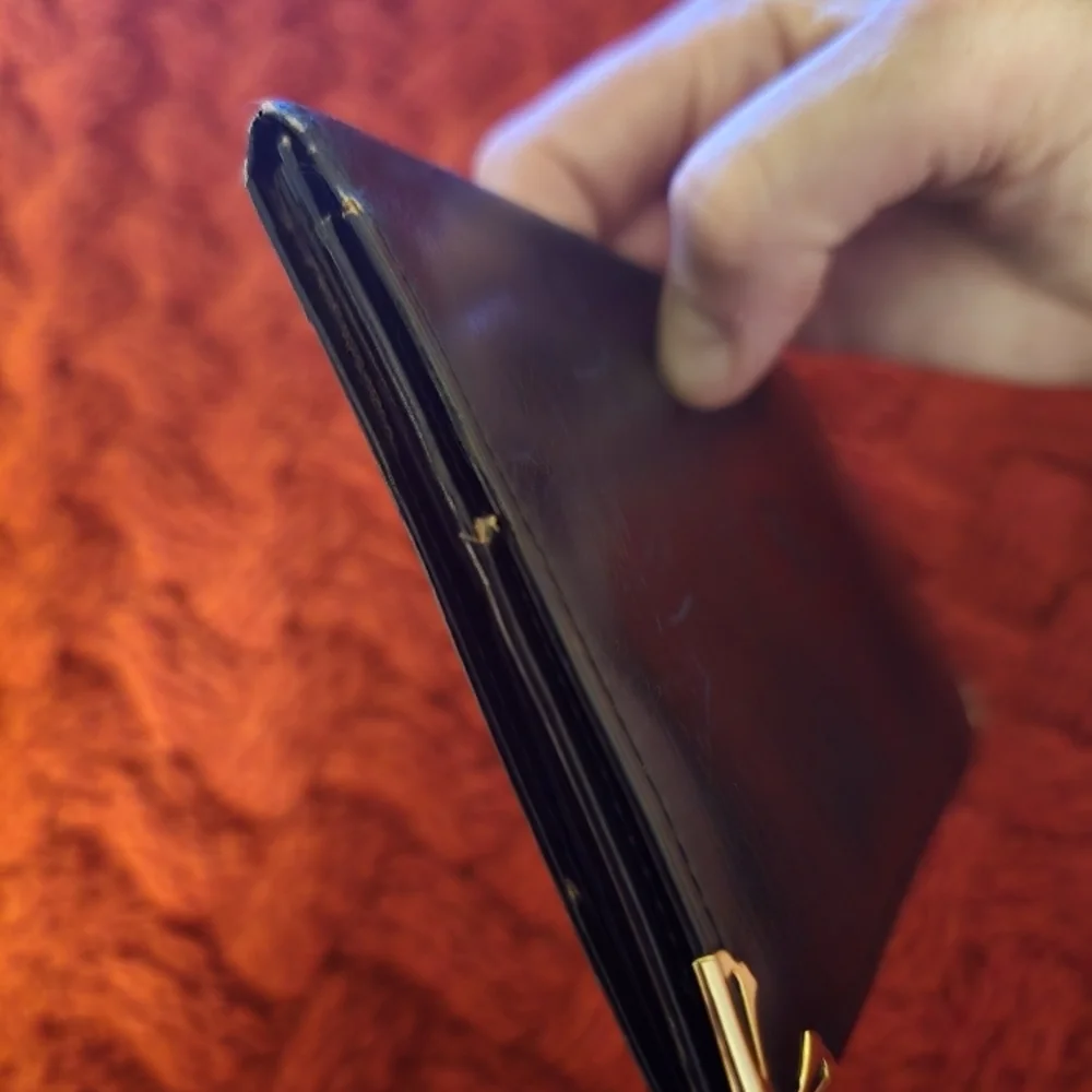 Burberrys Black Leather Wallet